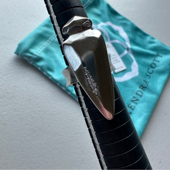 Kendra Scott Sally Arrowhead Rhodium Plated Adjustable Ring - Picture 6 of 7